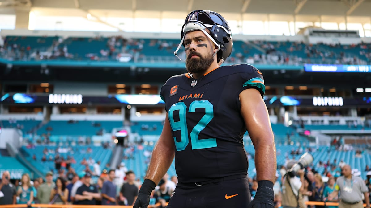 Anthony Weaver just dropped valuable insight into Dolphins star's stunning decline