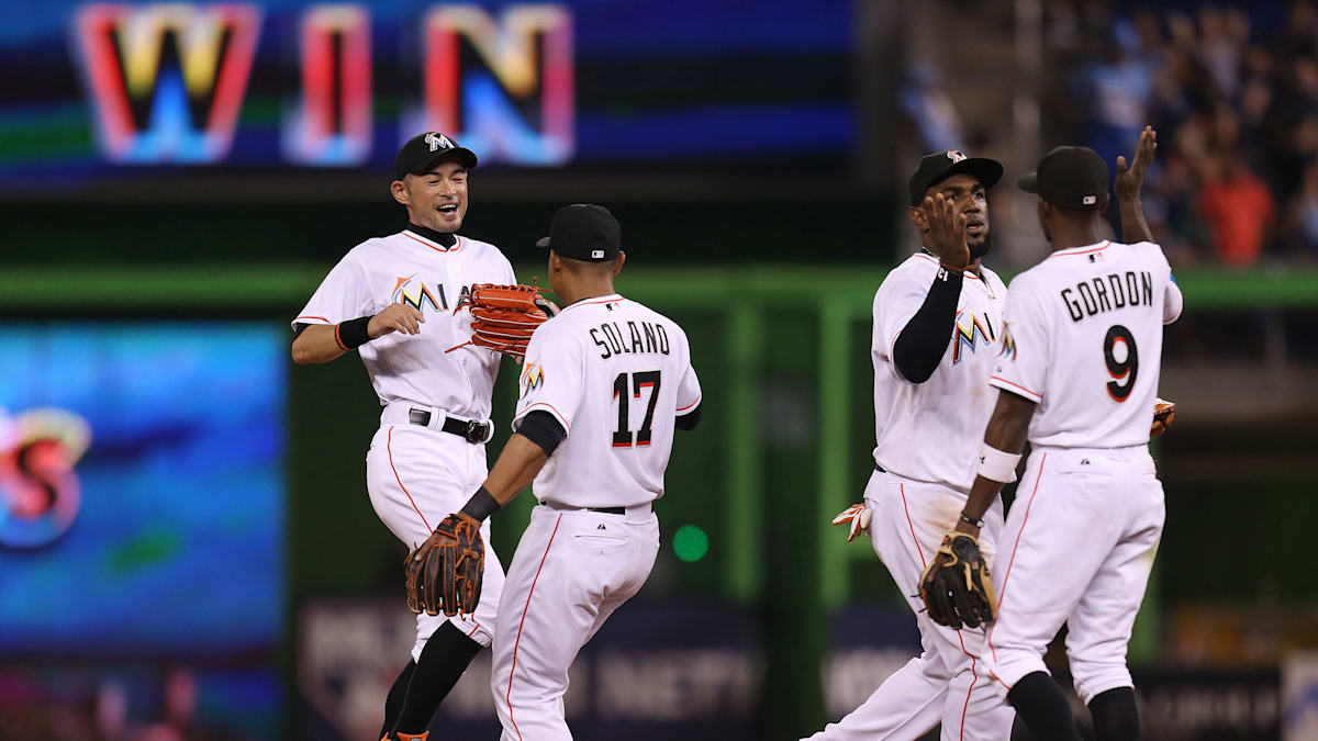 Mariners fans hope reunion with franchise legend will motivate newcomer Donovan  Solano