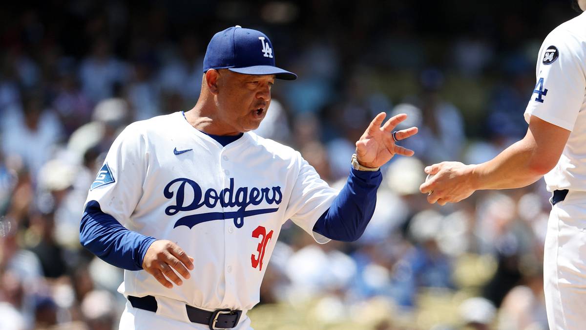 Dodgers broadcaster reveals difficult truth with Dave Roberts