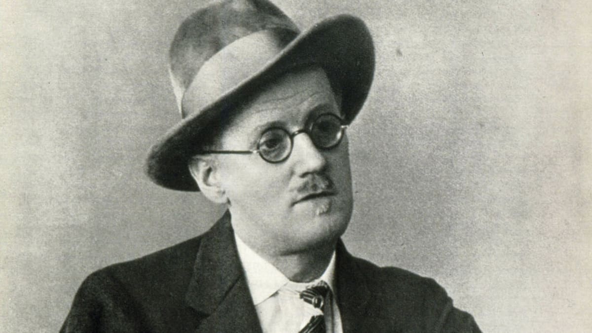 洋書 James Joyce and His Contemporaries James Joyce and the Modernist Ambition - Claremont Review of