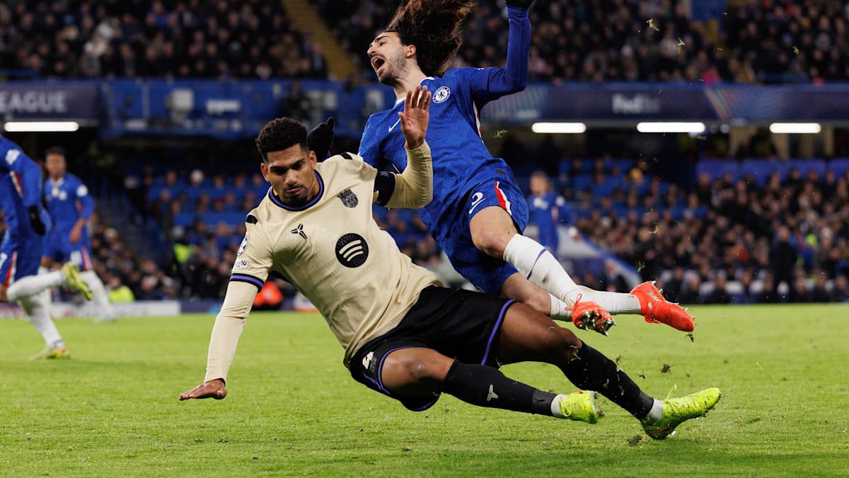 Estuvo bien expulsado Ronald Ara煤jo en el Chelsea vs el Barcelona?