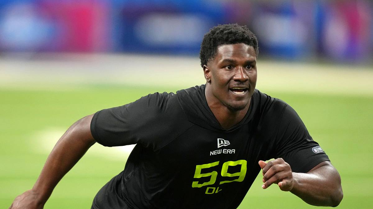 NFL Mock Draft: 49ers Pick 