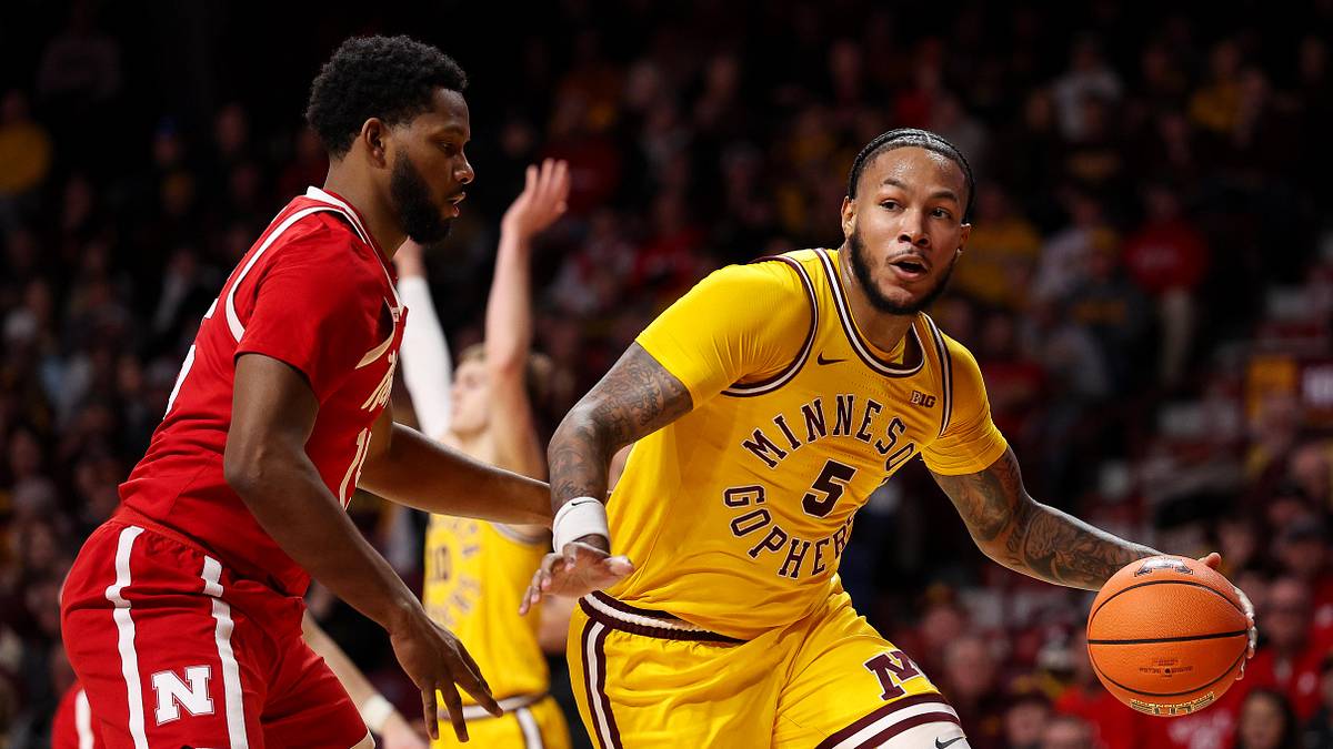 Gophers Missing Frontcourt Starter Against Washington