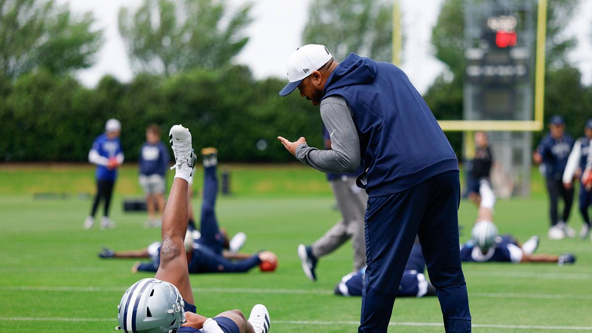 Cowboys #4 NFLメッシュタンクトップ ネイビー Cowboys' Defense Just Needs to Be Average For Return to NFL Playoffs