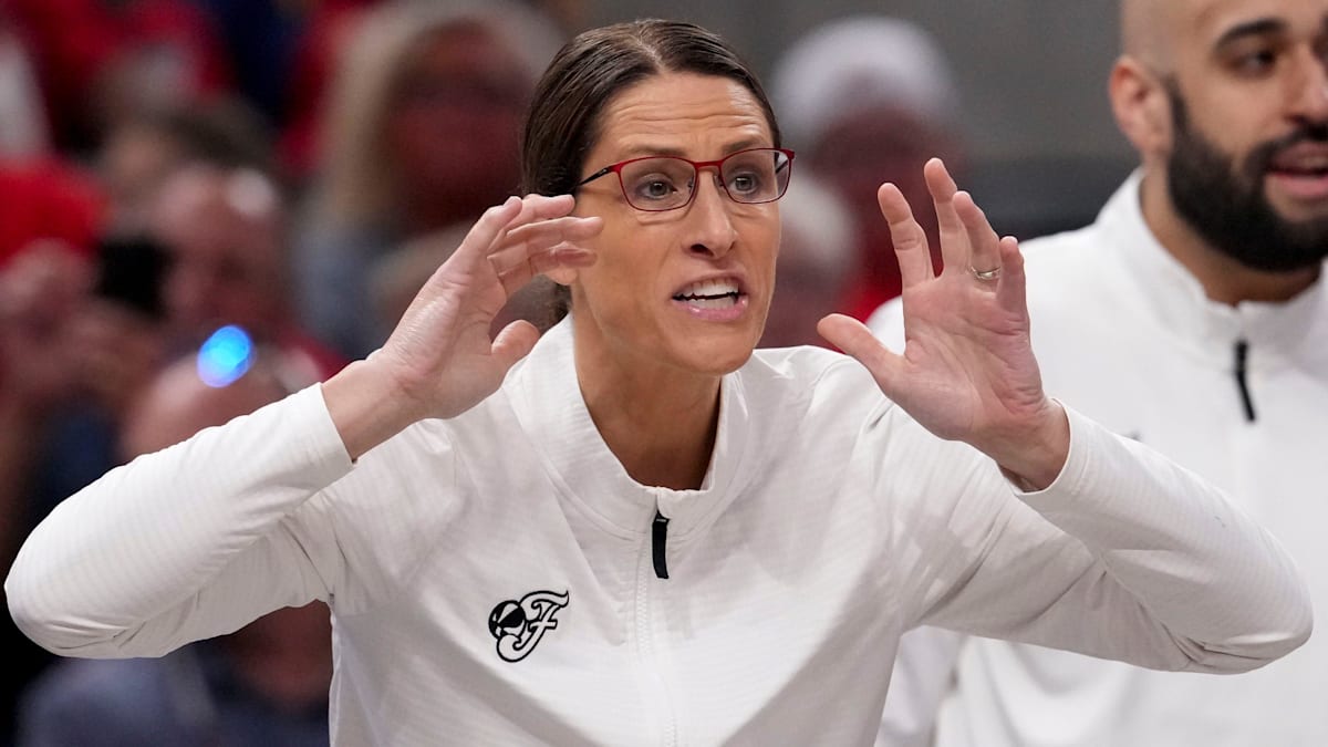Fever Coach Reveals Explicit 2-Word Reaction to Sophie Cunningham Injury