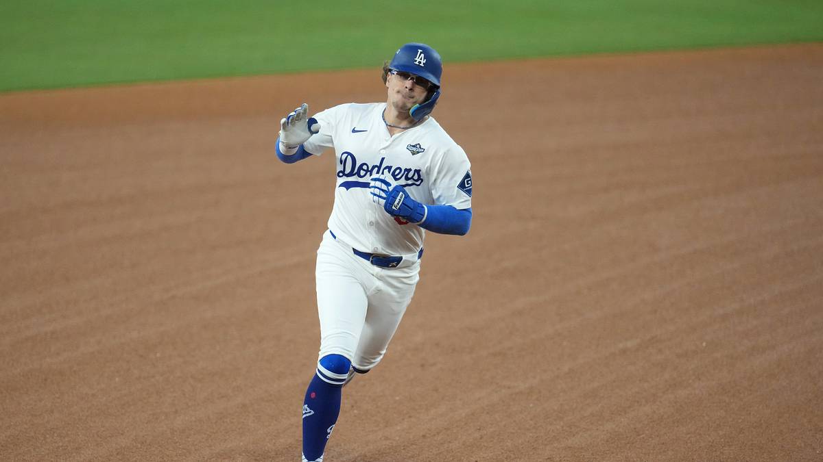 Kiké Hernández Trying to Find Balance With Supporting Team Puerto