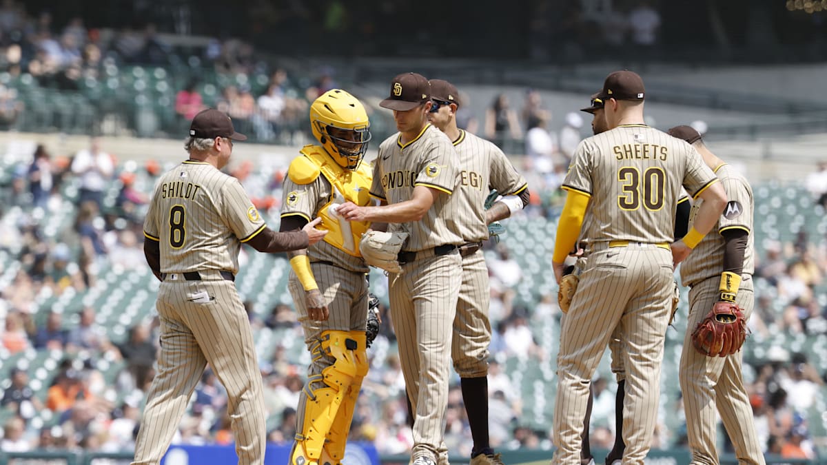 Padres Sign Pitcher to $1 Million Deal in Free Agency