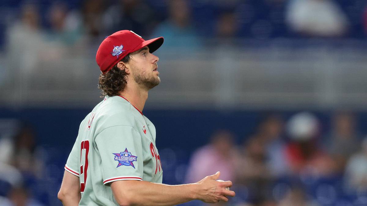 Phillies Need Aaron Nola To Figure Out Major Issues Against Reds