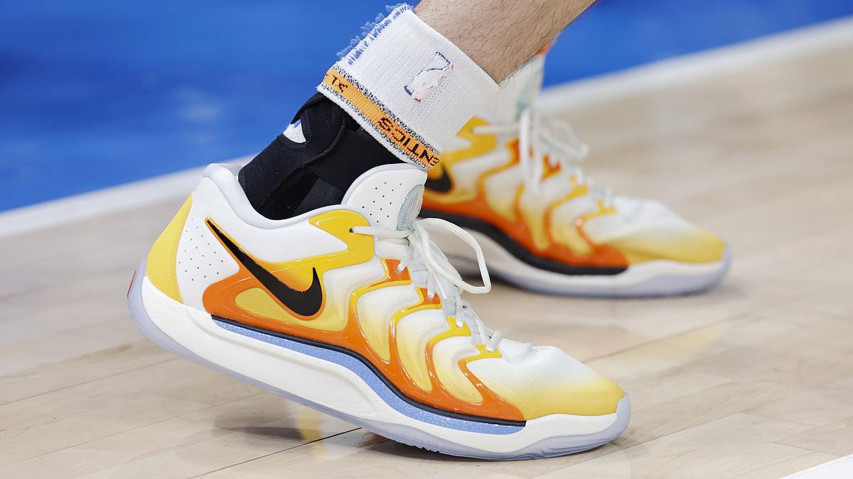 NIKE バスケットボールシューズ Kevin 28.0 01hy0q53kqqt06s4m7r5.jpg