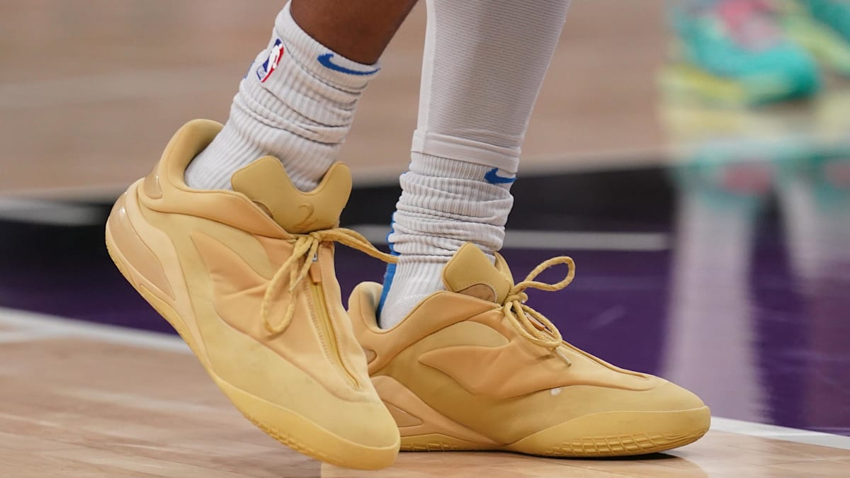 converse SHAI 001 コンバース シェイ1 