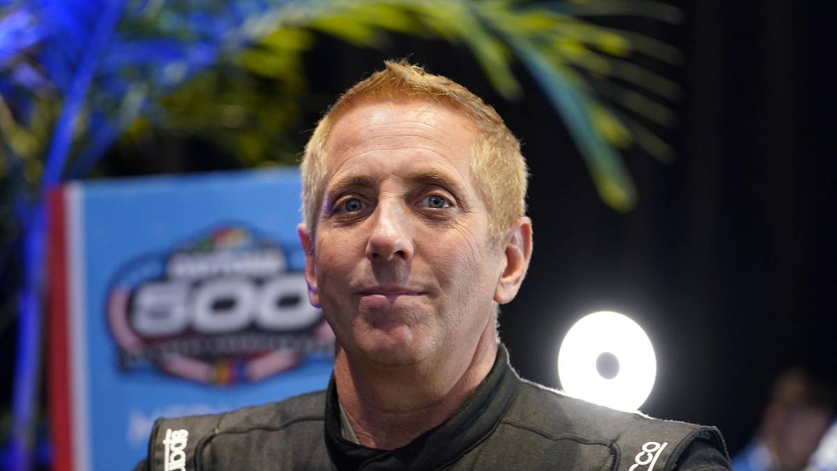 NASCAR Driver Biffle, Immediate Family Among 7 ᴅᴇᴀᴅ Plane Crash