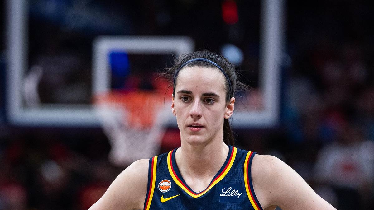 How Caitlin Clark Combats the Pressure of Constantly Being in the WNBA's Spotlight
