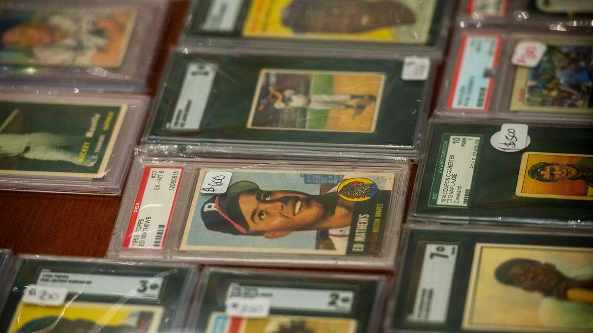 PSA 9 VS PSA 10 - Do Collectors Pay Too Much for Perfection?