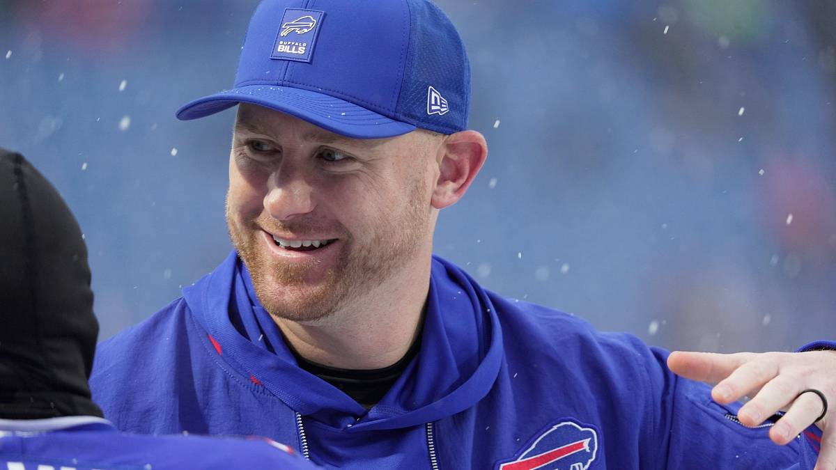Joe Brady's Wife Lauren in Spotlight After Bills Promote OC to Head Coach