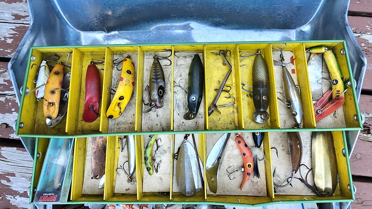 2019 electric fishing lure with fan Candy Witch Lures 
