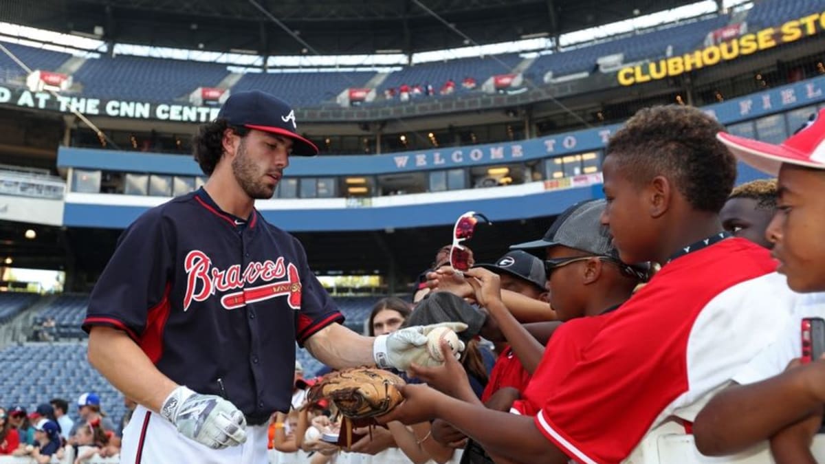 Swanson Makes Most of Braves Call Up, Keeps Rookie Status for 2017, image size:1200x675