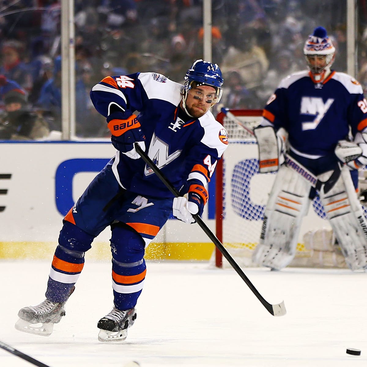 Report The NY Islanders Stadium Series jerseys to be released next week