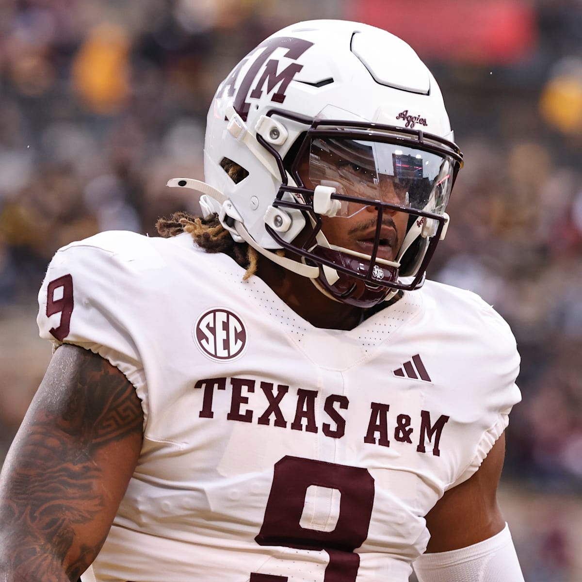 thelandryhat.com - Marcus Mosher - Cowboys 2026 NFL Draft: Texas A&M DE Cashius Howell Scouting Report