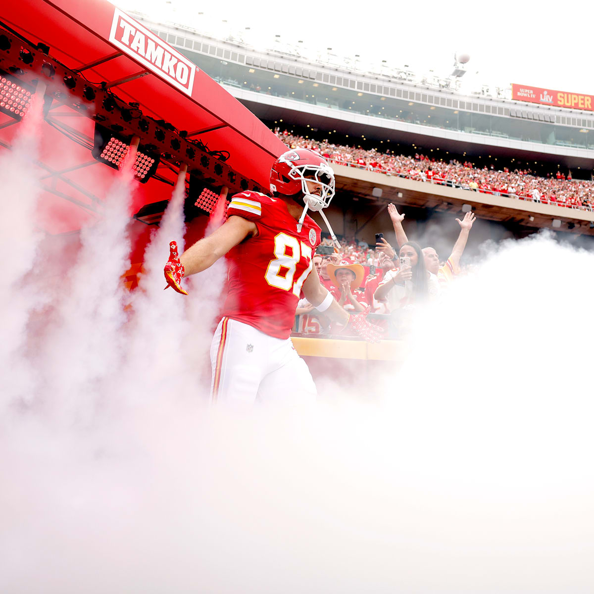Travis Kelce just broke two Chiefs records with a single touchdown catch