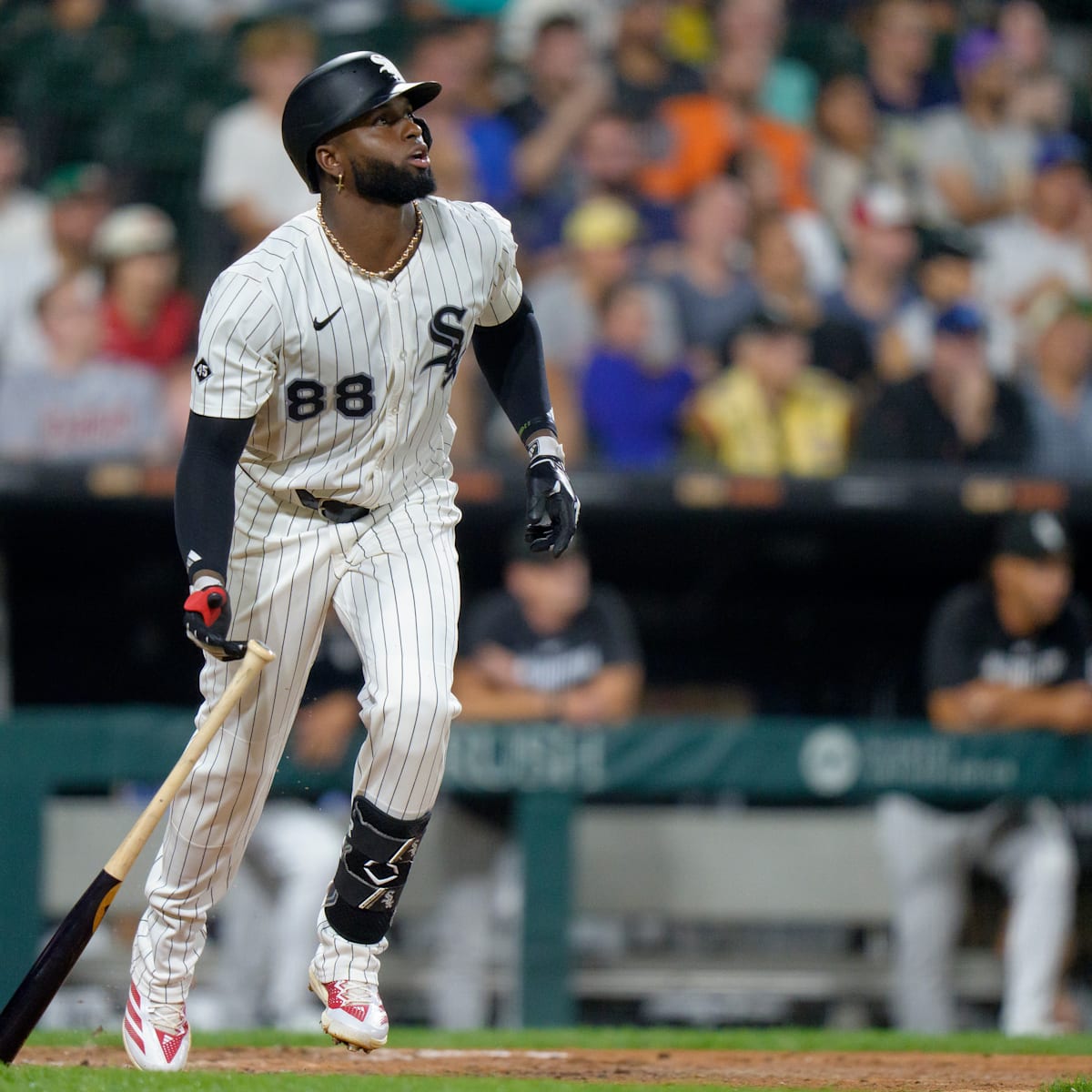 Why trading Luis Robert Jr. now makes little sense for the White Sox