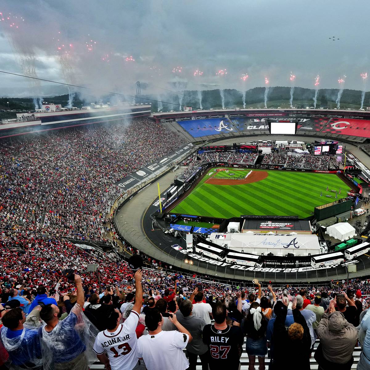 Why the NHL should avoid a game at Bristol Motor Speedway