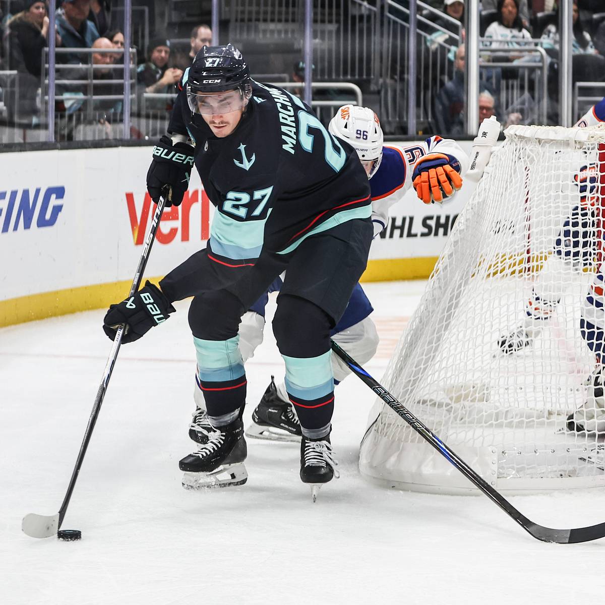 Image for Oilers' Knoblauch makes key lineup changes, gives Pickard the nod in net