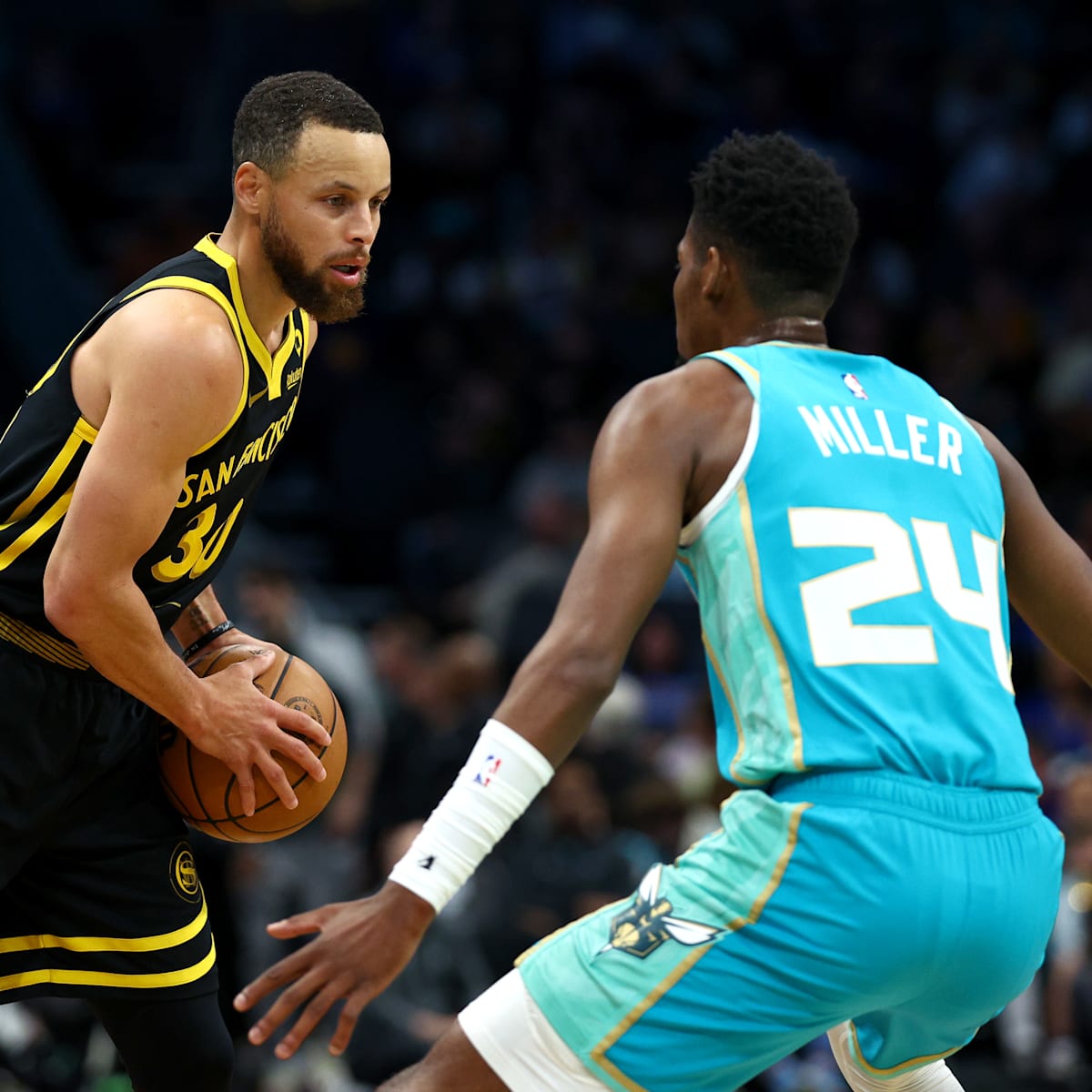 Stephen Curry s suspicious move gives Hornets fans hope of hometown reunion