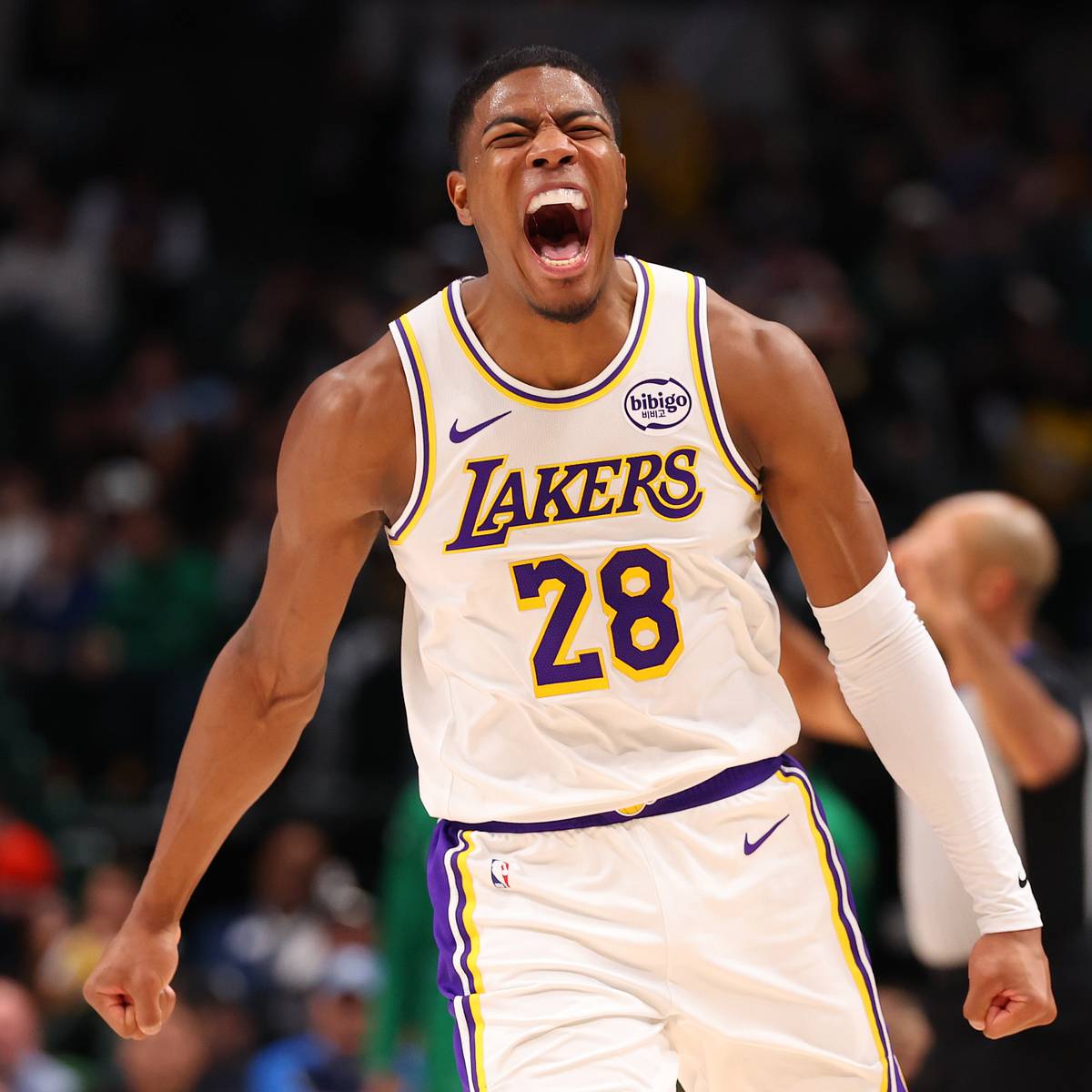 Rui Hachimura perfectly explains being a role player next to Luka