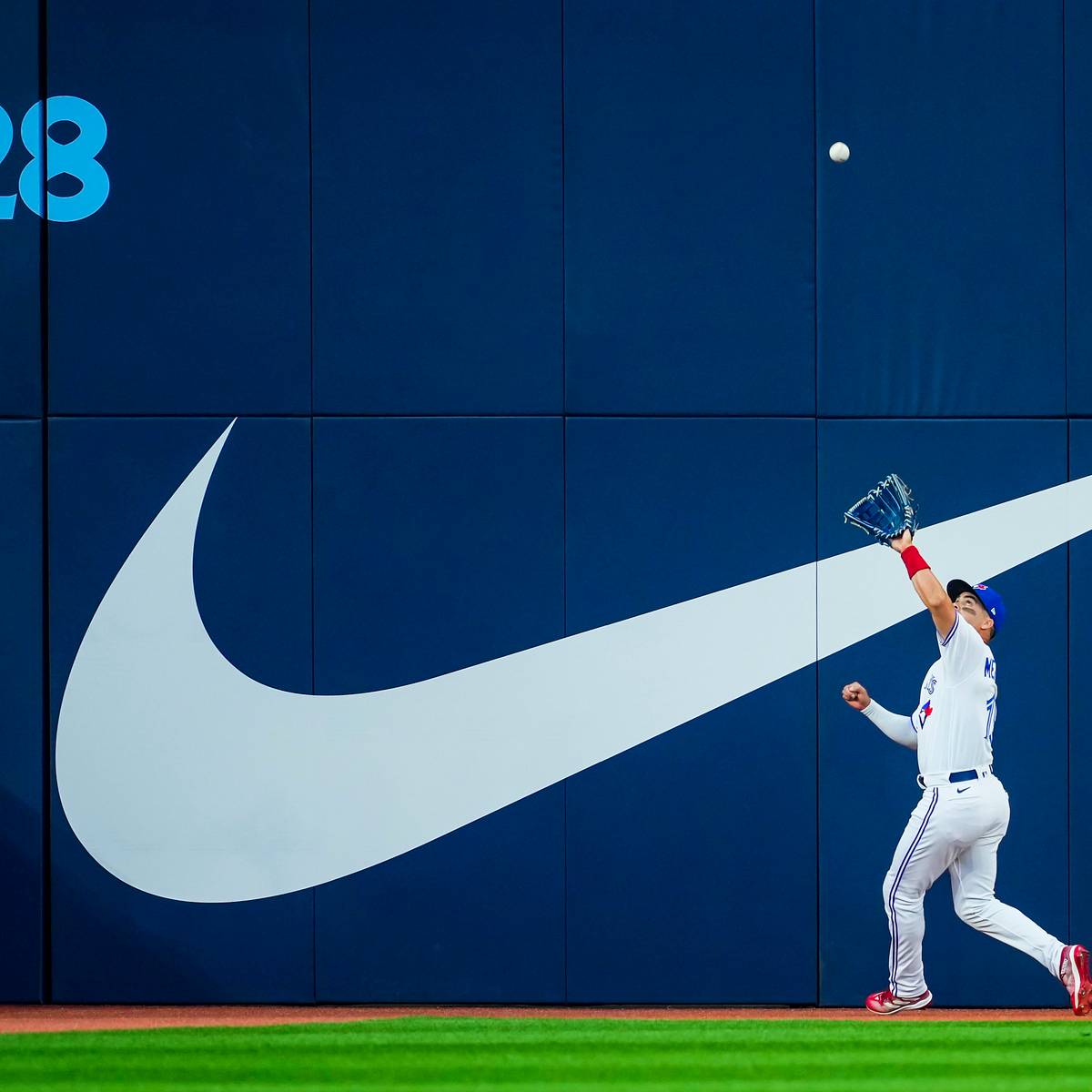 nike baseball wallpaper iphone