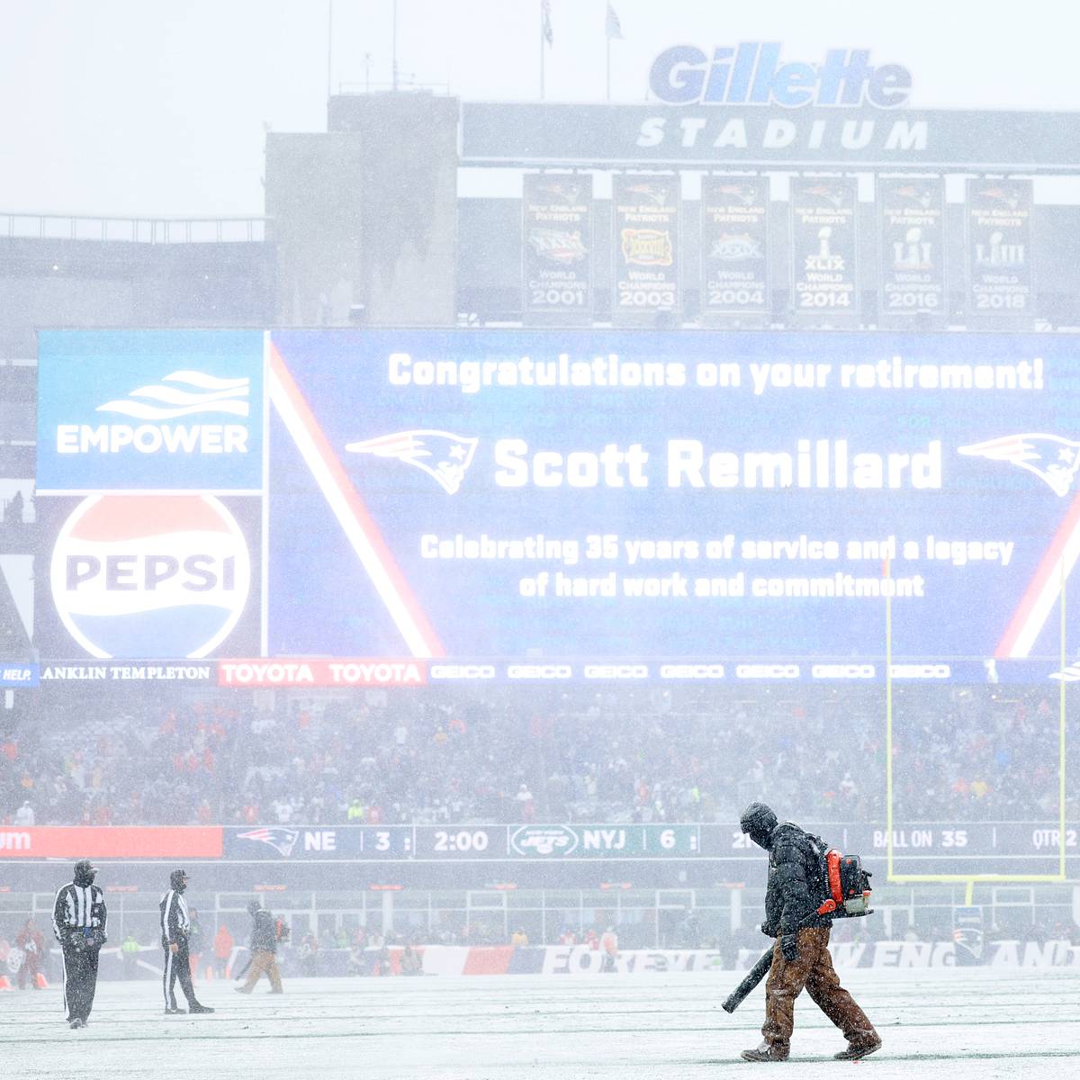 can you bring cigarettes into gillette stadium Is Gillette Stadium heated? How Patriots keep snow from turning games into  ice rinks