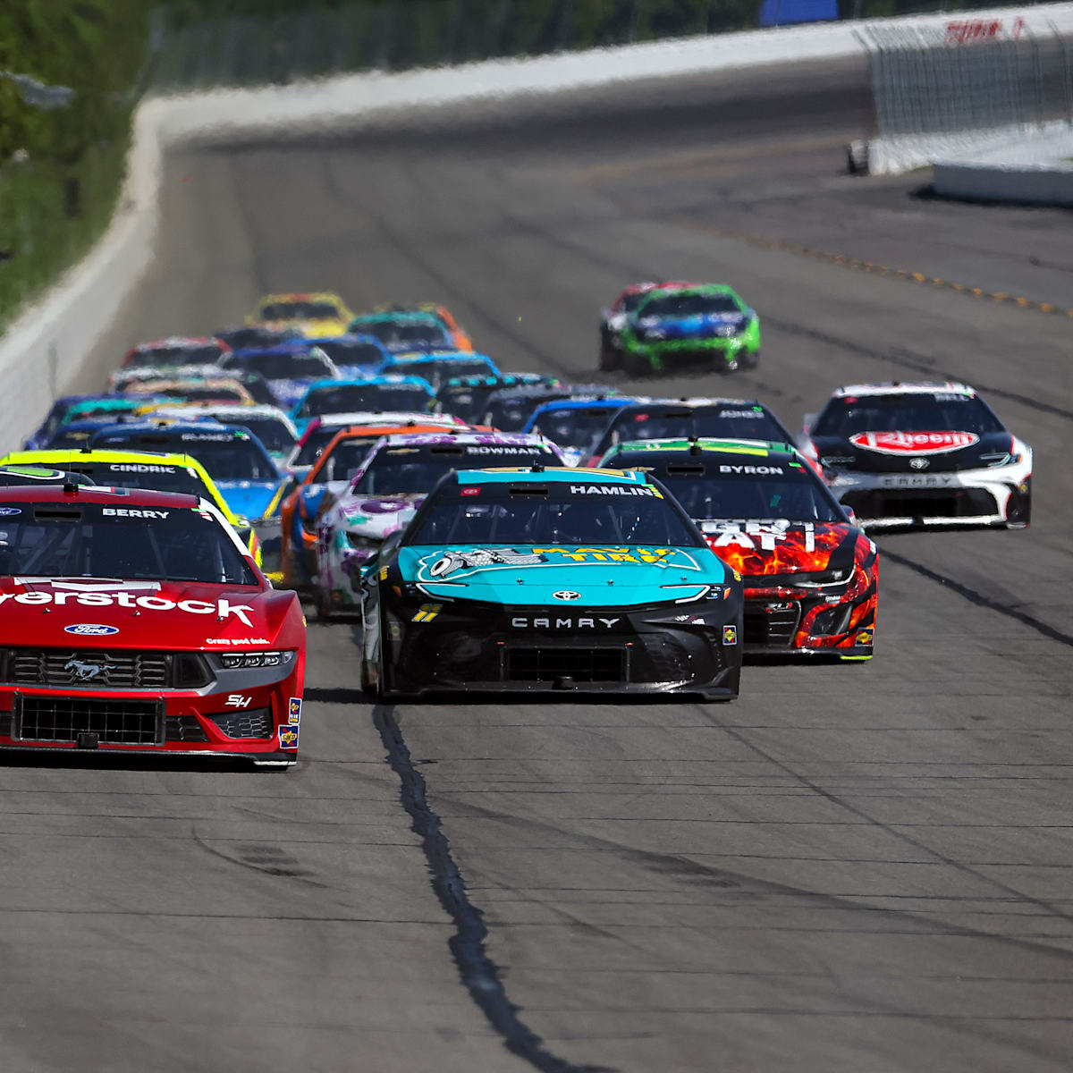 NASCAR at Pocono 2021 Results: Alex Bowman Takes Checkered Flag on Saturday, image size:1200x1200