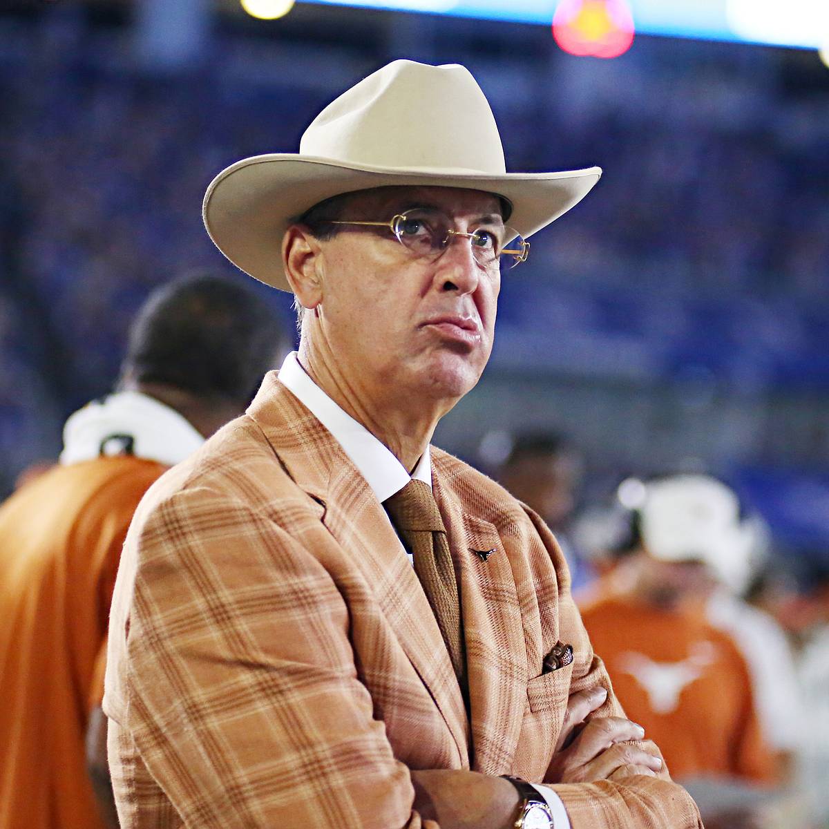 Texas Longhorns AD Chris Del Conte weighs in on 'embarrassing' celebrations vs. Tennessee