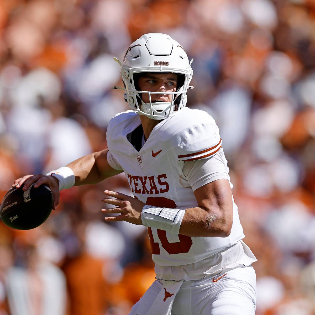 Latest 2027 NFL Mock Draft has Longhorns flooding the top-15 of Round 1