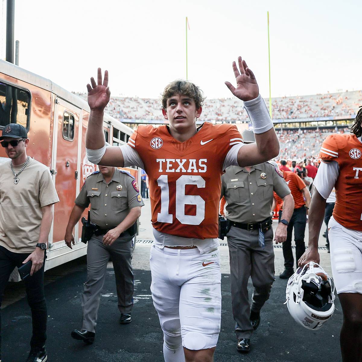 Texas Longhorns final odds and prediction for Red River Rivalry vs. Oklahoma Sooners