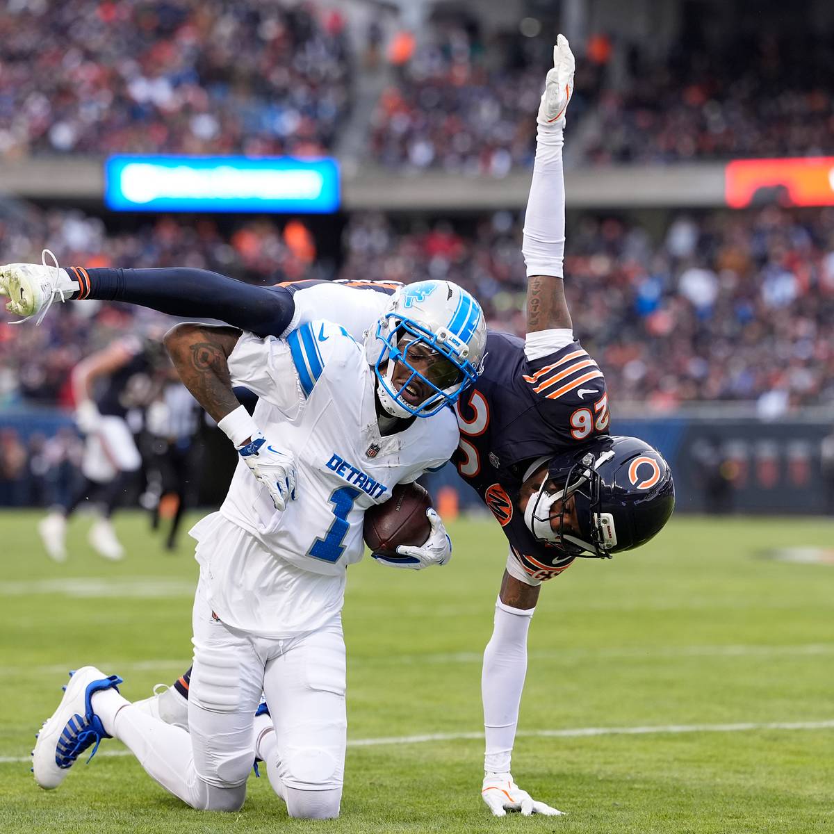 Image for Nahshon Wright Is Giving Bears Every Reason to Pull the Plug