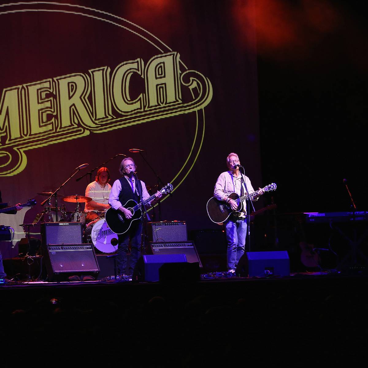 Why did Dan Peek leave the band America? Why did Dan Peek leave the band America?