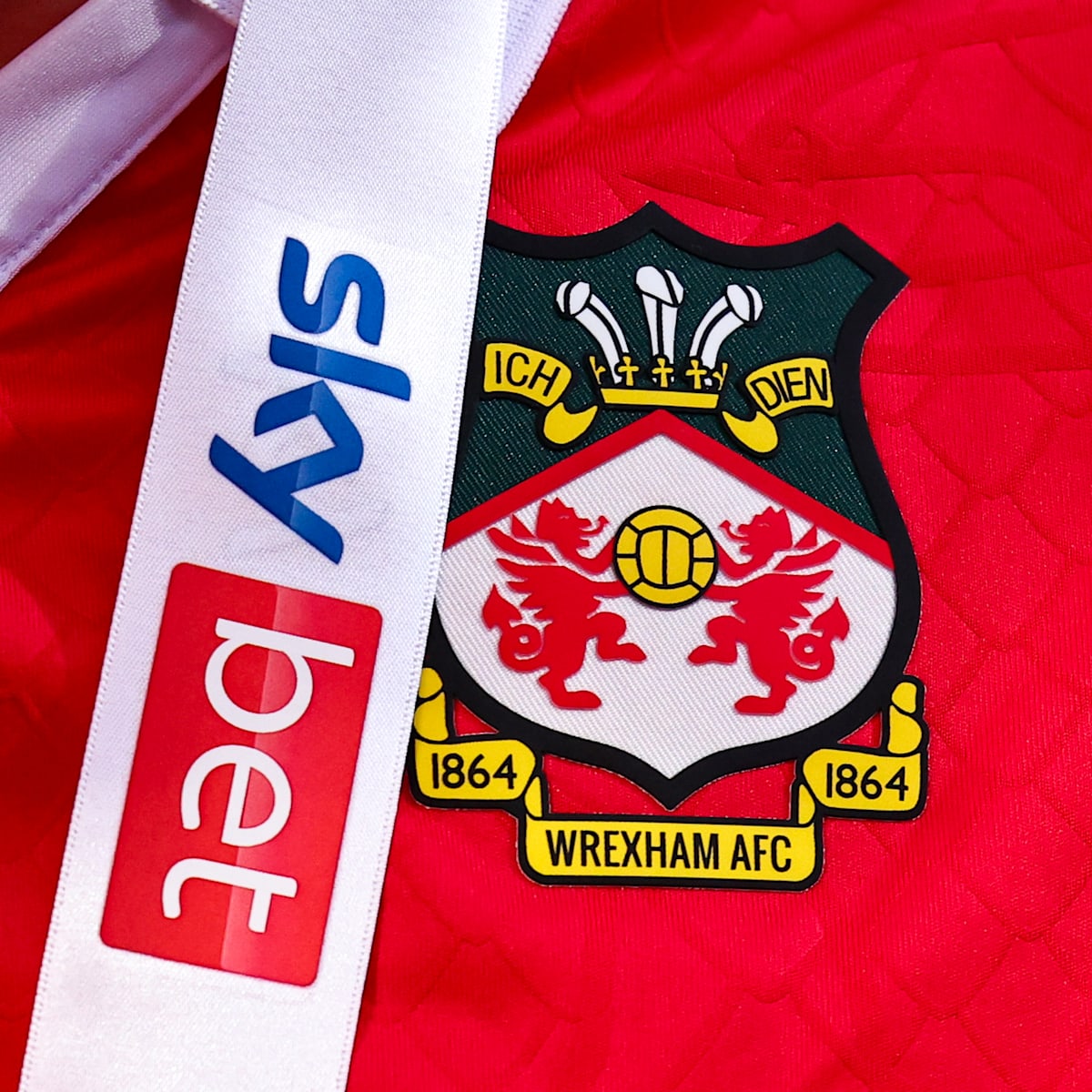 Leicester get one over on Wrexham before even playing a game, image size:1200x1200