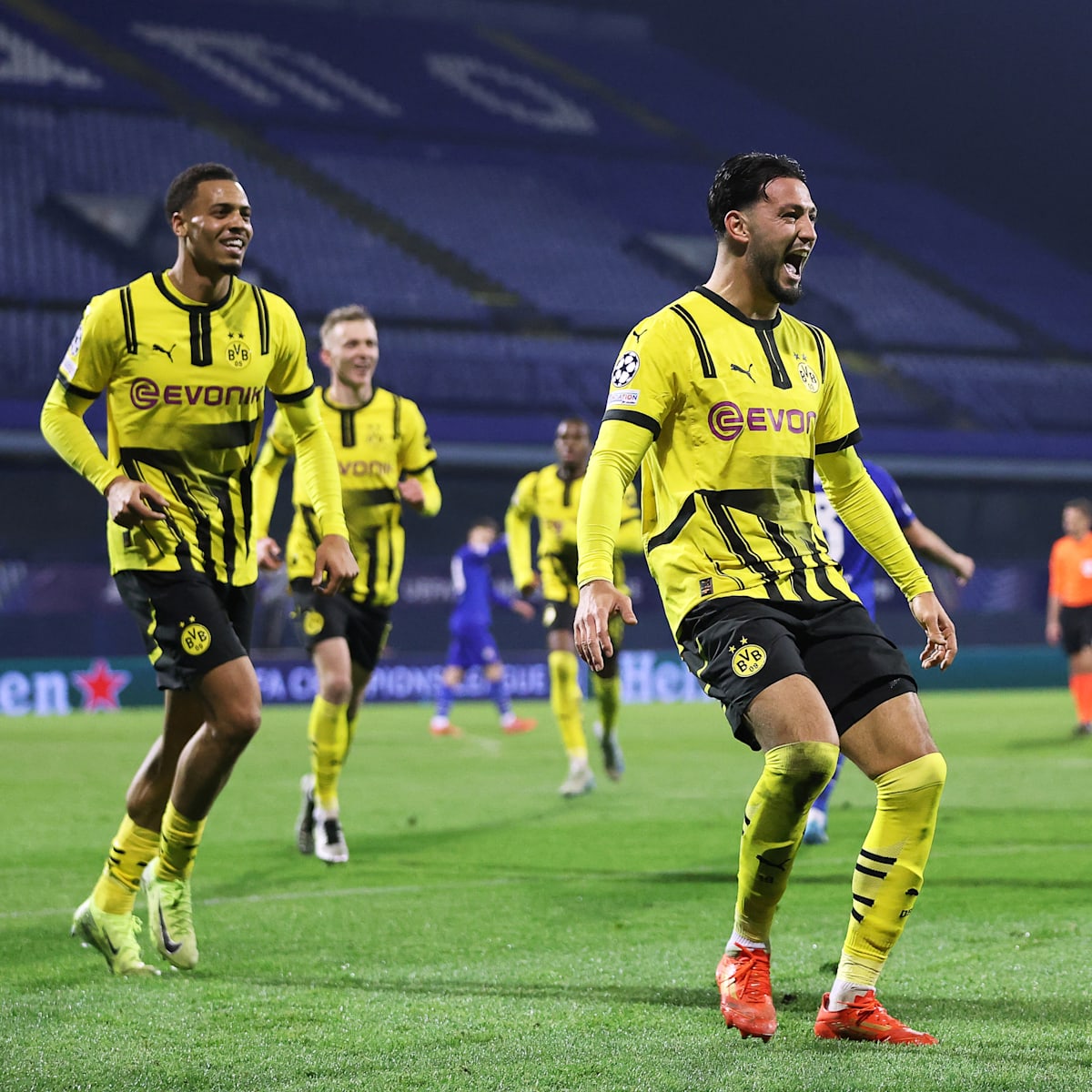 Borussia Dortmund vs FC Barcelona how to watch online for free Live stream TV channels start time