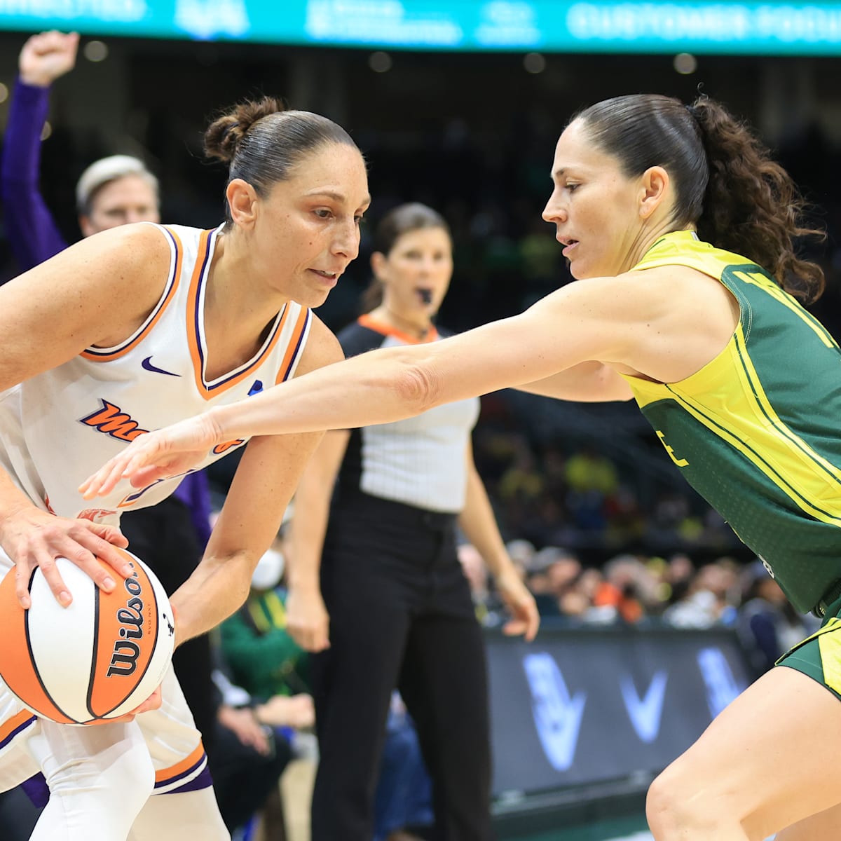 WNBA Sue Bird & Diana Taurasi サイン入り写真 01jnpayk5cxk8d9wdp12.jpg