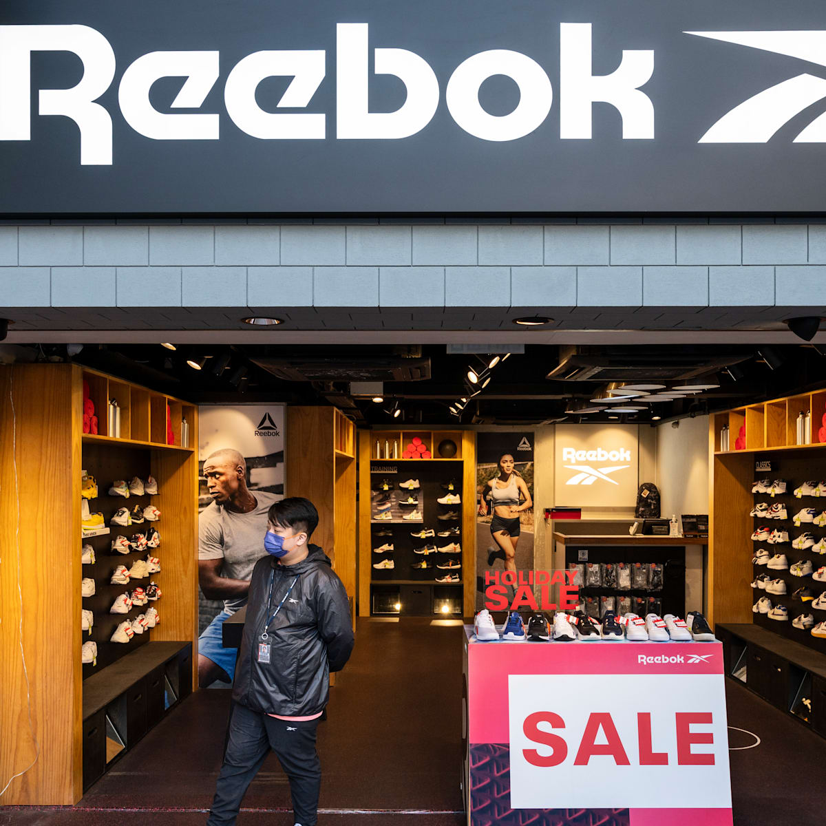 reebok x marvel