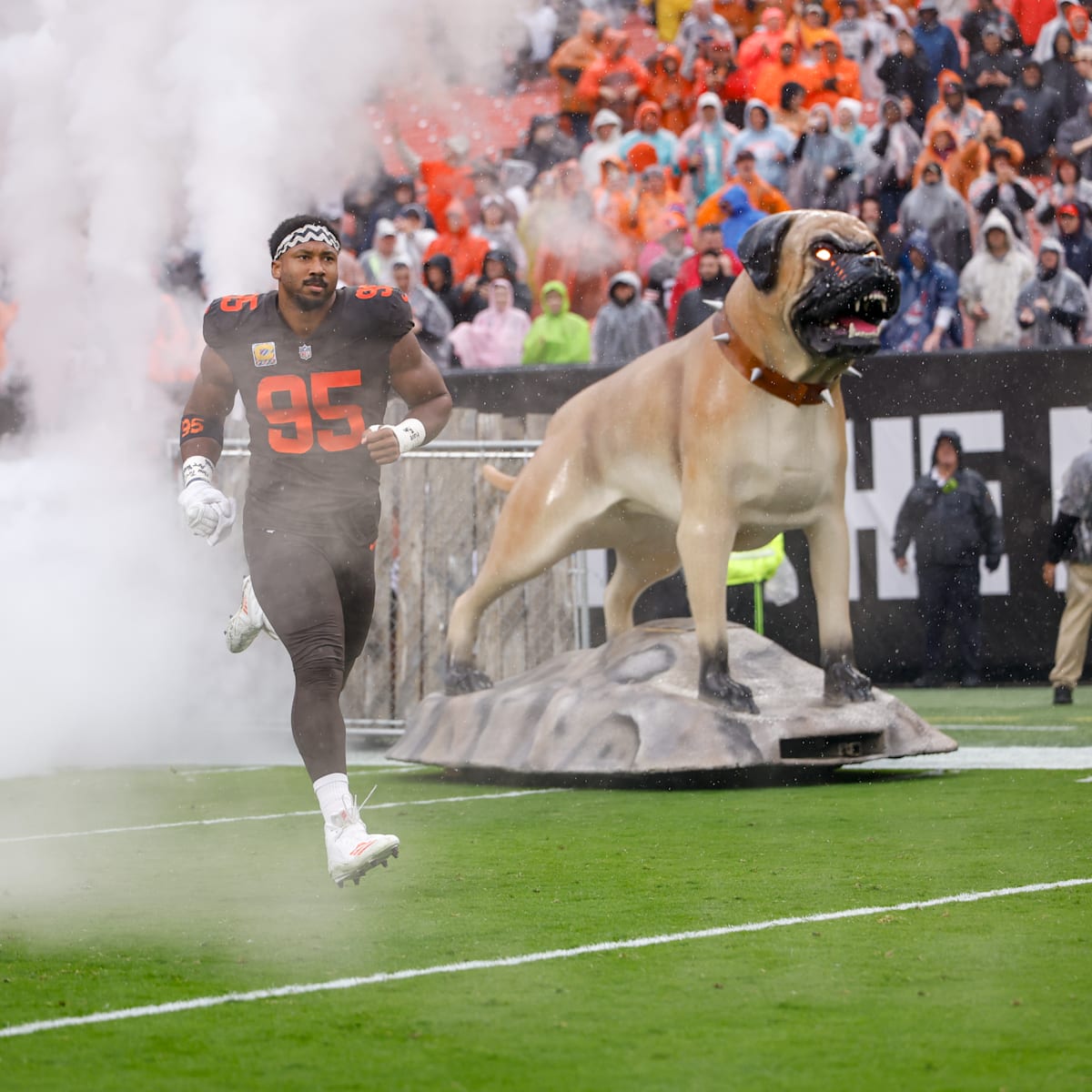 Cleveland Browns Midseason Awards: Myles Garrett dominates, rookie duo  shines