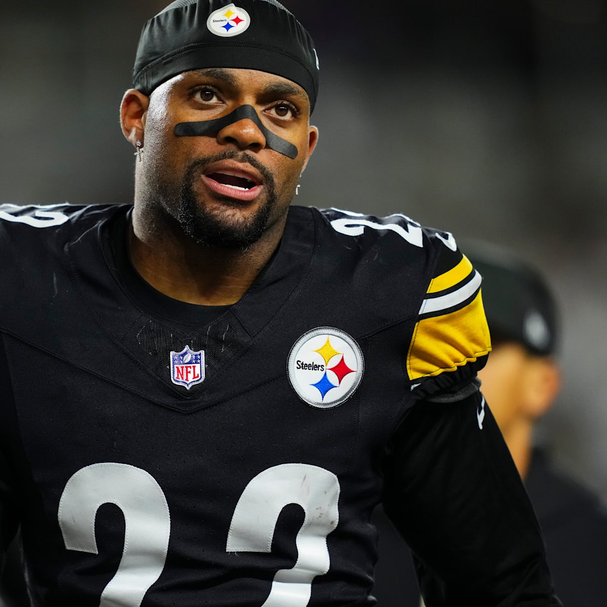 Image for Veteran defender's days as a starter may be over after Steelers' latest trade