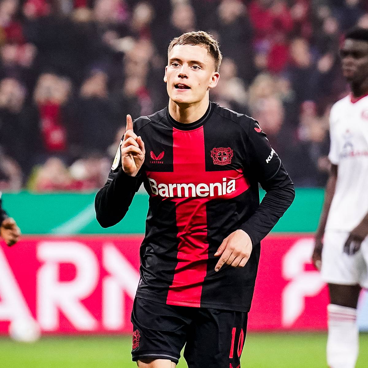 Bayer Leverkusen confirm Florian Wirtz price tag