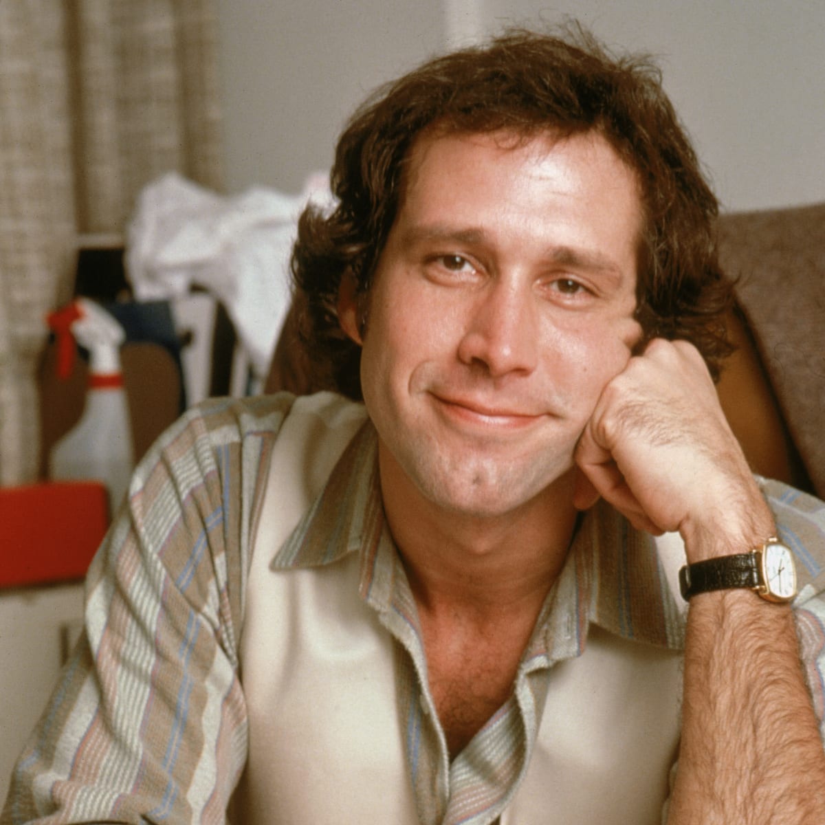 Chevy Chase calls out \, image size:1200x1200