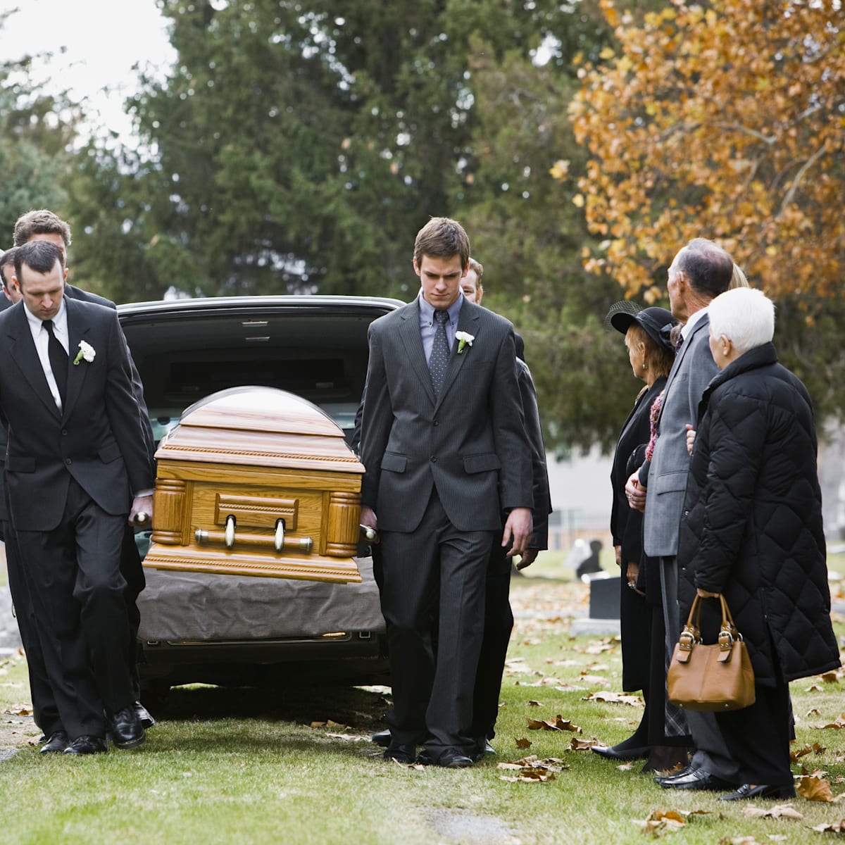 mentalfloss.com - Jake Rossen - 7 Misconceptions About Funerals