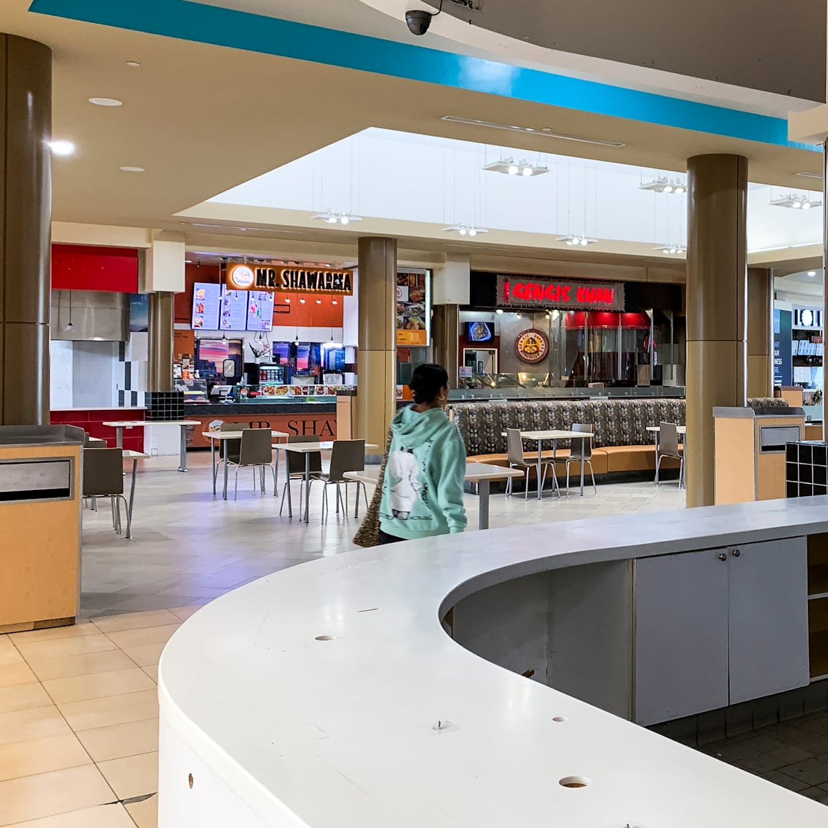 mentalfloss.com - Chelsea Thatcher - 6 Old-School Mall Food Court Restaurants You Forgot About