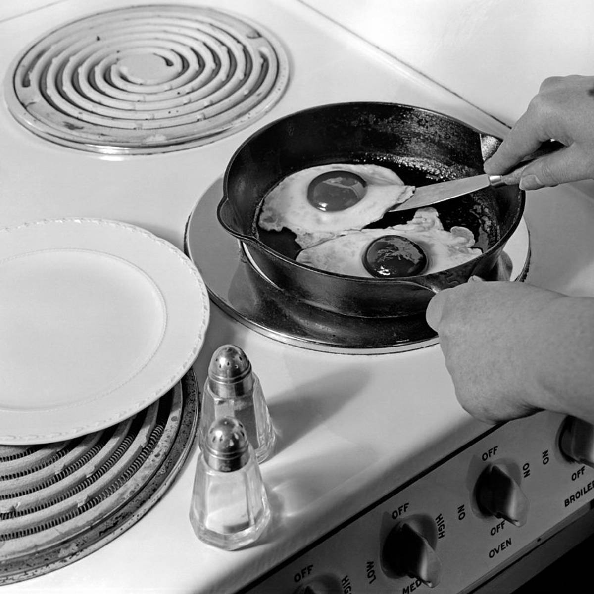 mentalfloss.com - Chelsea Thatcher - 6 Typical Breakfast Foods American Families Ate in the 1950s