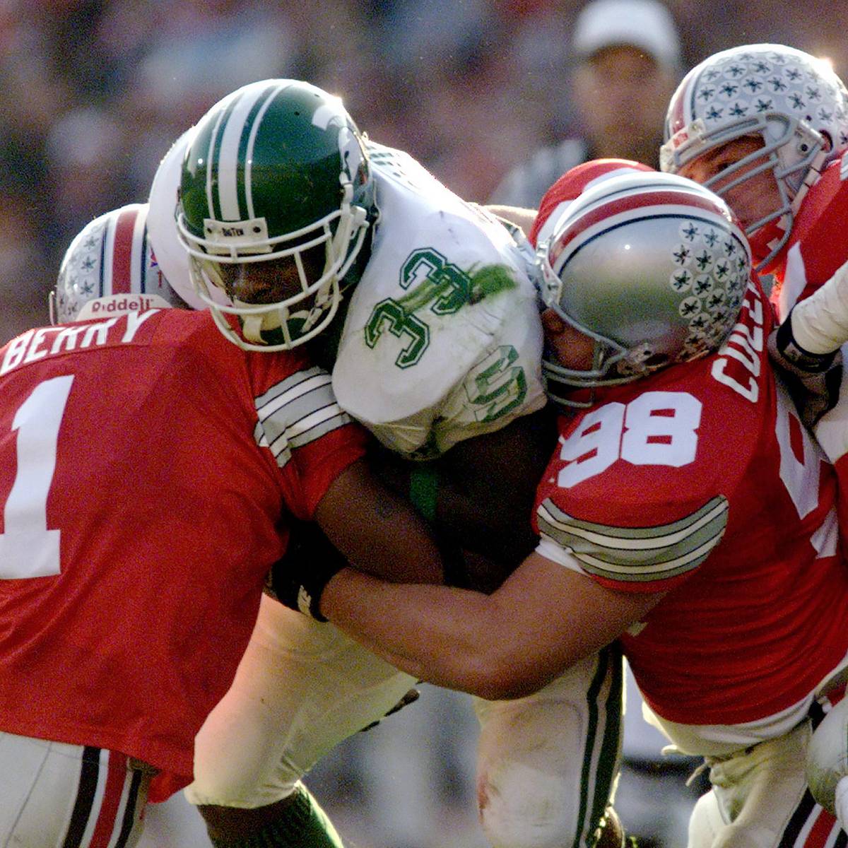 Michigan State RB legend throws name into mix for Pat Fitzgerald's