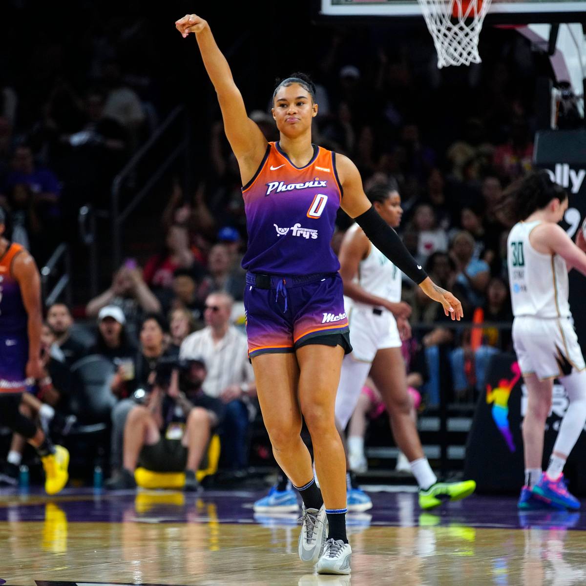 Satou Sabally, Hot-shooting Mercury burn Liberty in Phoenix