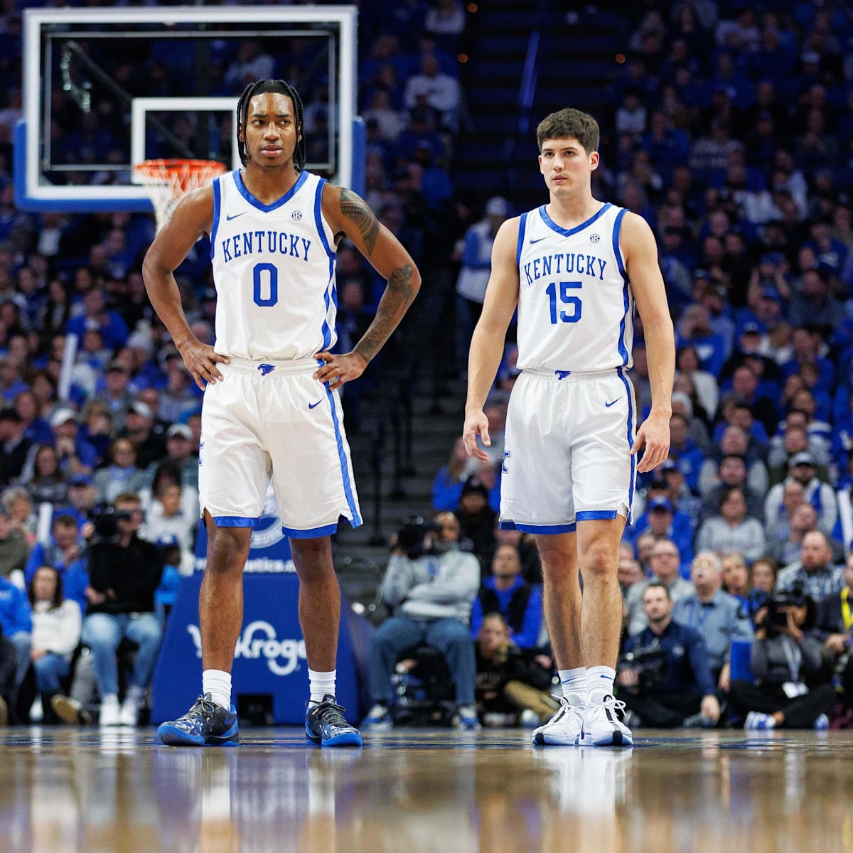 2010 and 2011 kentucky basketball roster clearance